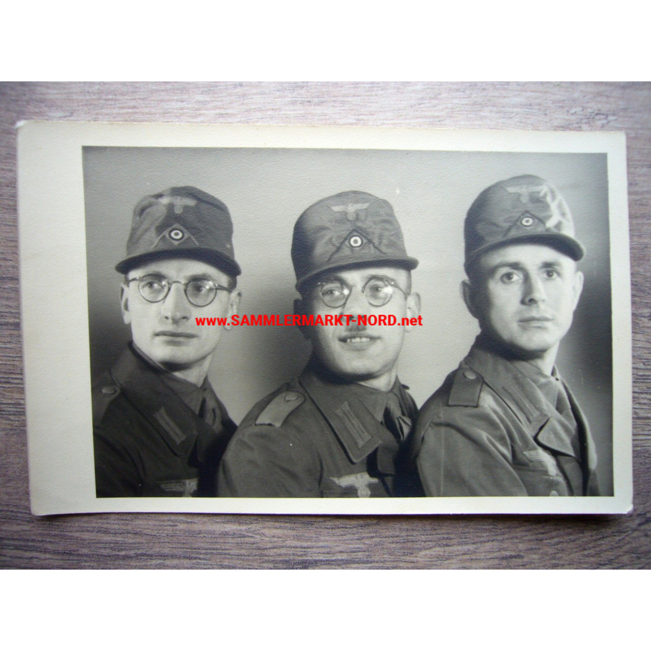 Wehrmacht soldiers in tropical uniform