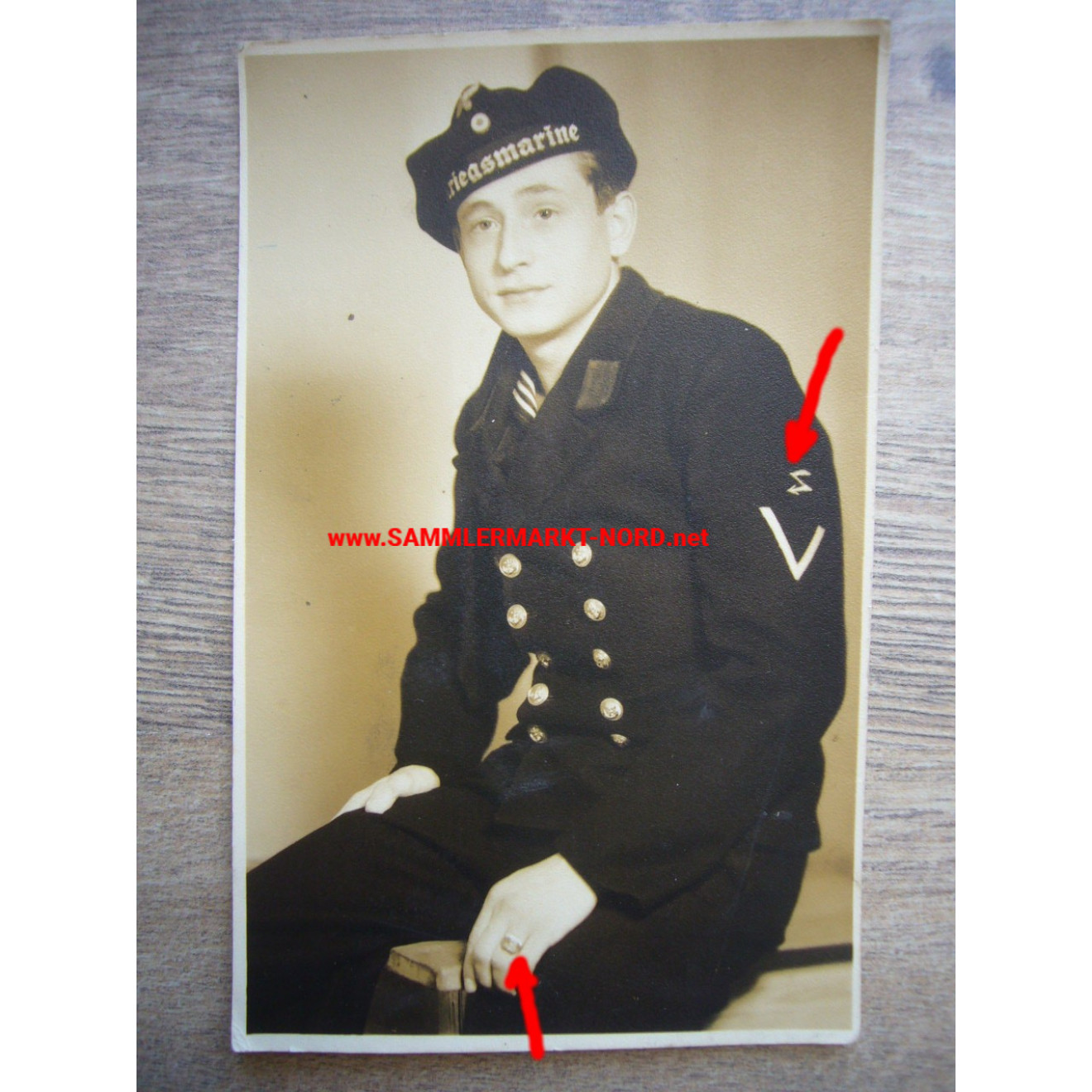 Kriegsmarine sailor with activity badge as a radio operator