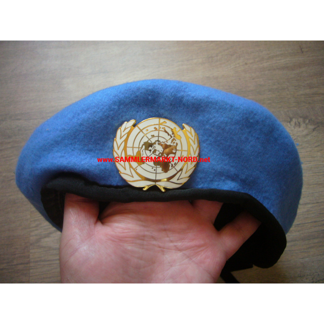 UNO United Nations - Beret with Badge