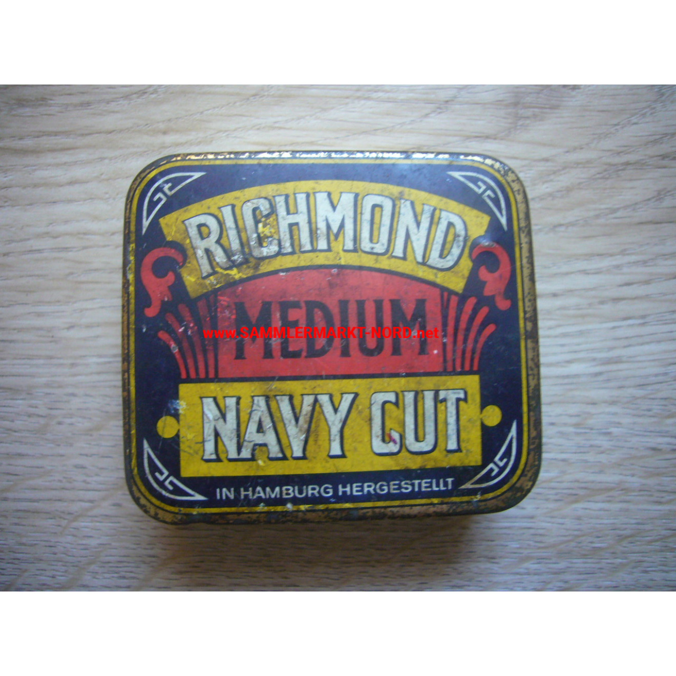 Wehrmacht Sutlers - Richmond Medium Navy Cut - Tobacco Tin