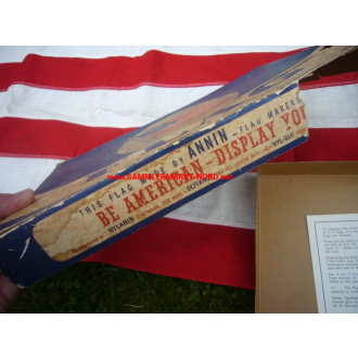 USA - Flag of the United States of America in original box