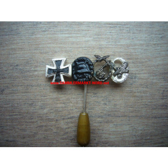 Miniaturnadel 1957 - Eisernes Kreuz, Flak Kampfabzeichen, Fliegerschützenabzeichen