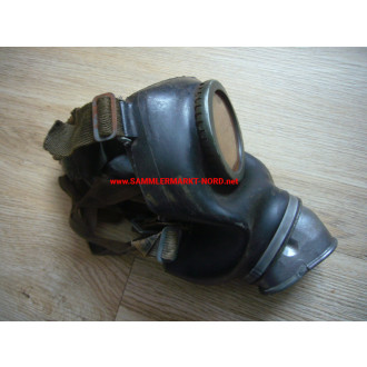 Wehrmacht gas mask - rubber version (bwz) - model 1944