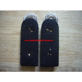 BGS Bundesgrenzschutz - Pair of shoulder boards of a colonel