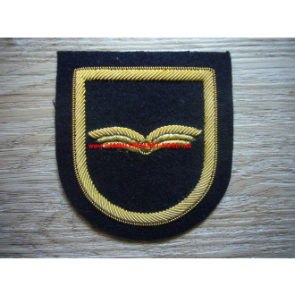 Sweden - Air Force - Uniform badge for officers