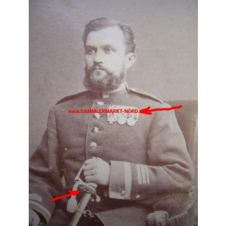 Cabinet photo - Saxony - Officer with sword and medal clasp