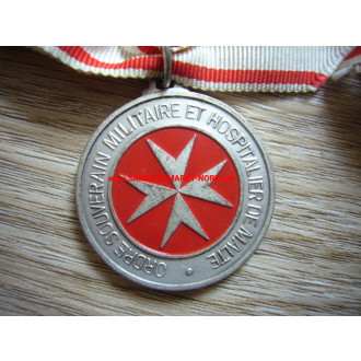 Sovereign Military and Hospitaller Order of Malta - Lourdes Pilgrim Medal 1982