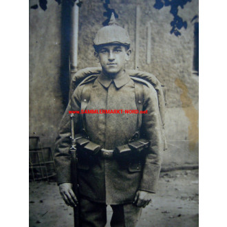 Portrait Foto - Feldgrauer Infanterist des Reserve Infanterie Regiment 27