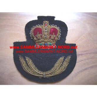 British Royal Navy - cap badge for officers