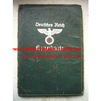 Protective case for the identity card