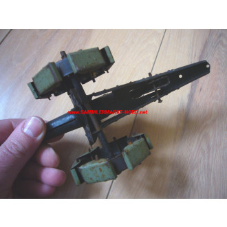 Tin toy - artillery gun
